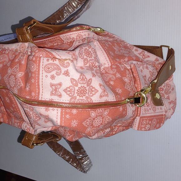 ๐บMADDEN GIRL Mggloryc Weekender Bag - Picture 10 of 11